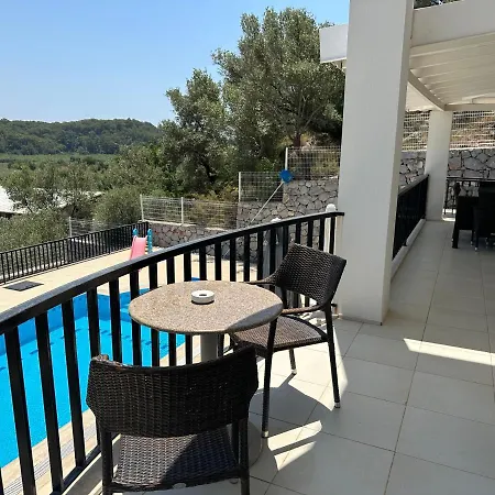 Sarisli 1 * Sarigerme