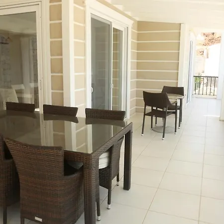 Villa Sarisli 1 *